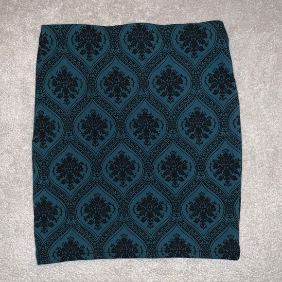 Forever 21 Mini Skirt - Picture 2 of 4